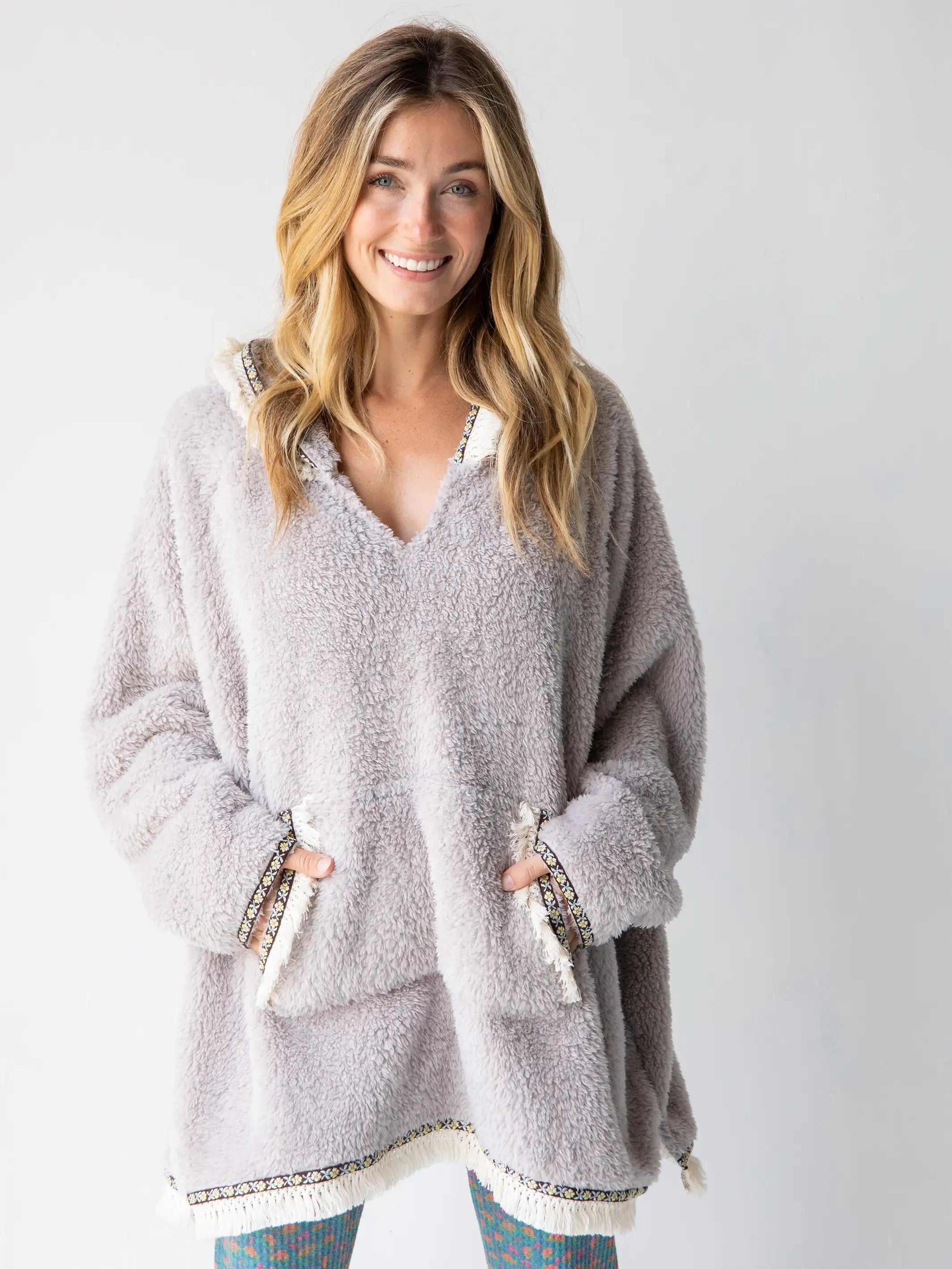 Oversized Blanket Hoodie - Silver